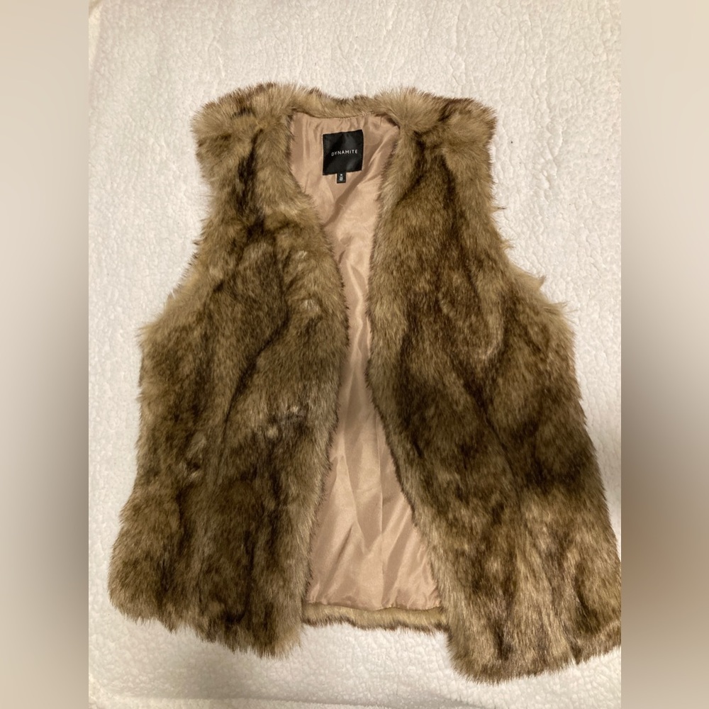 Dynamite faux fur vest brown NWOT